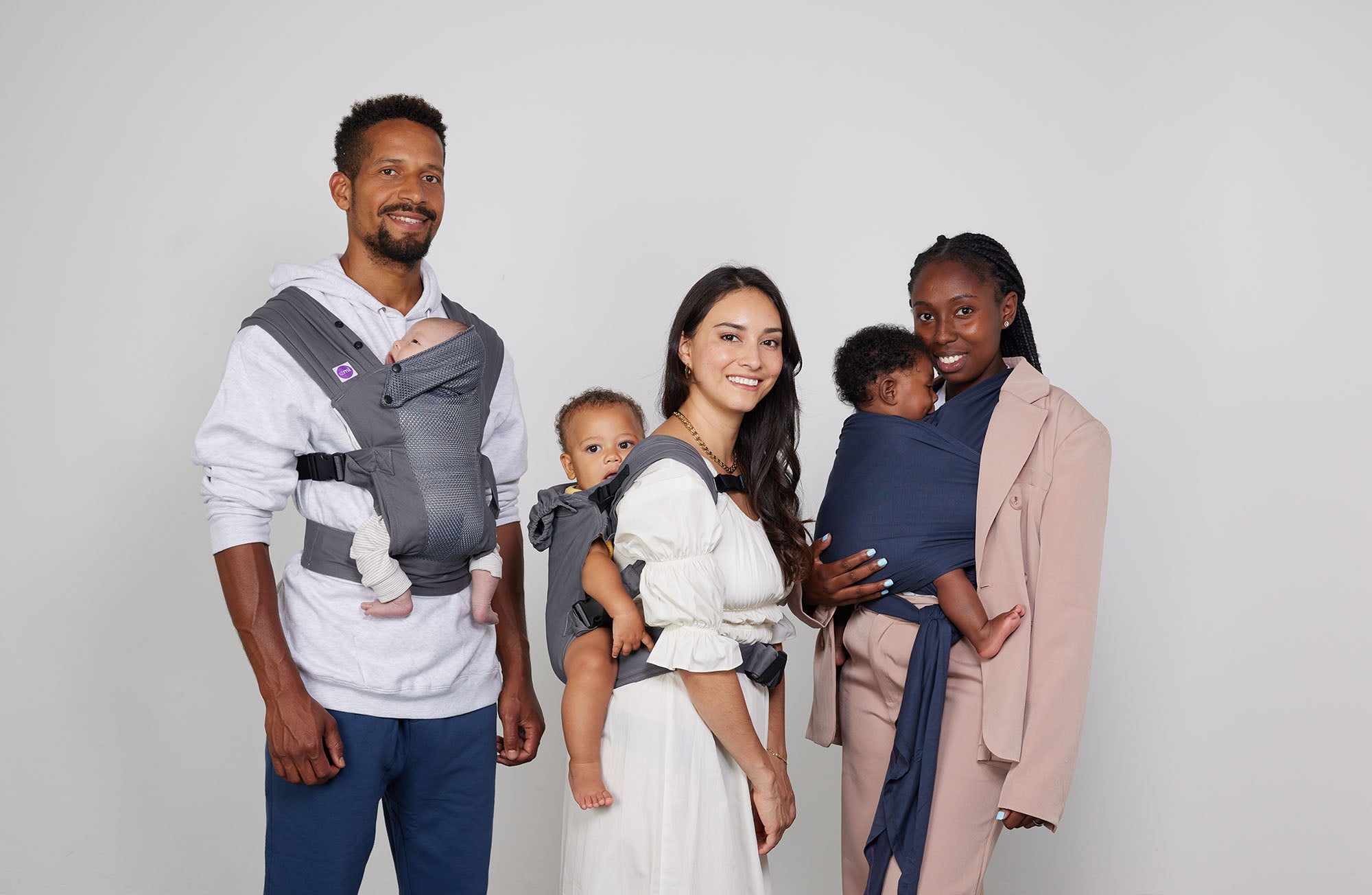 Izmi baby deals carrier breeze