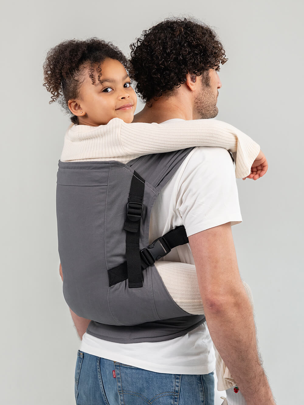 Izmi Adventure Toddler Carrier NEW