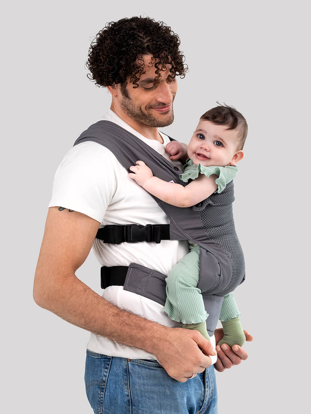 Izmi Breeze Baby Carrier NEW